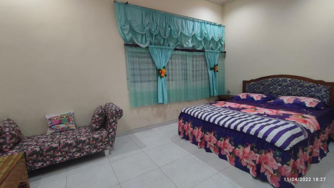 D-Rima Homestay Ruteng Exterior foto